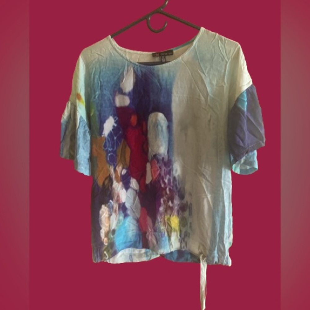 Carre Noir tie-dye watercolor shirt, drawstring hem/flutter sleeves; Size‎ S/P